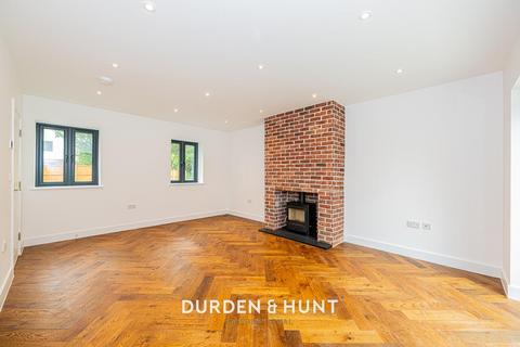 3 bedroom semi-detached house for sale, Ongar Road, Dunmow, CM6