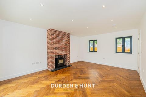 3 bedroom semi-detached house for sale, Ongar Road, Dunmow, CM6