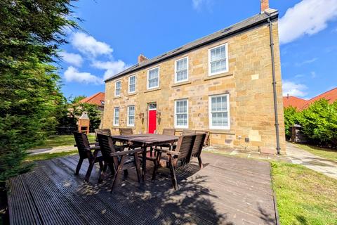 6 bedroom detached house for sale, West Boldon, NE36