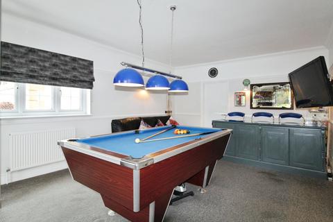 4 bedroom detached house for sale, Mill Lane Close, Broxbourne