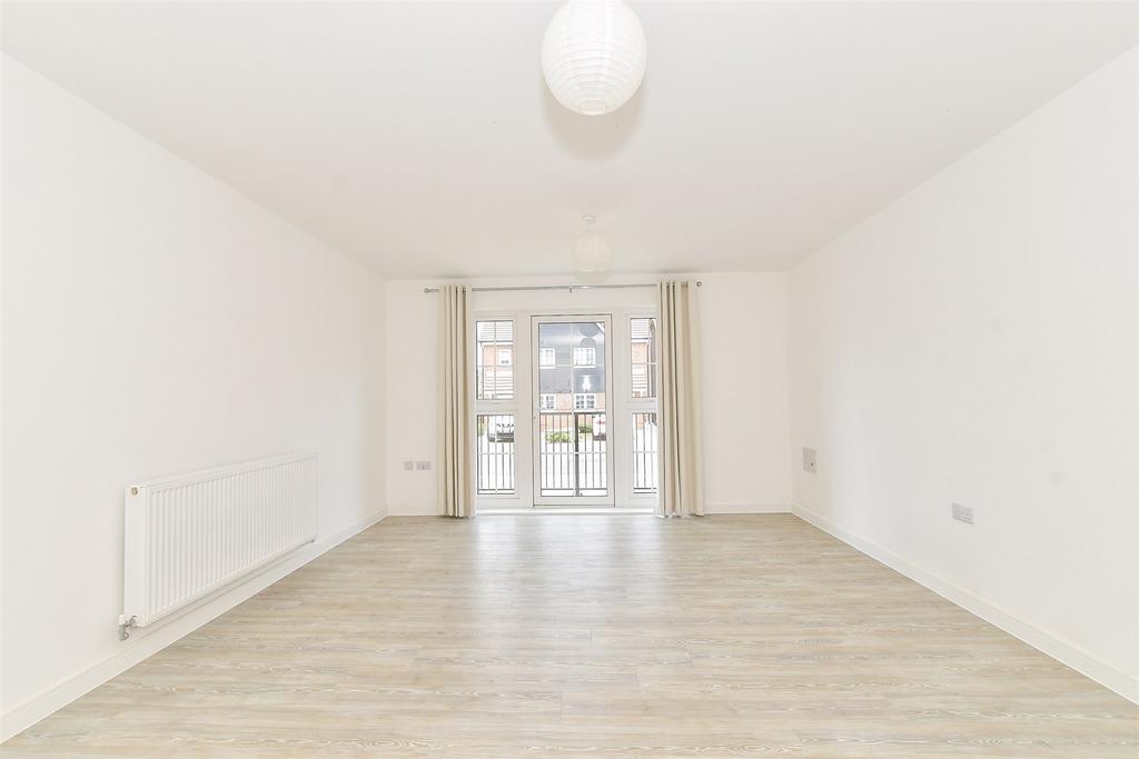 Lounge/ Kitchen