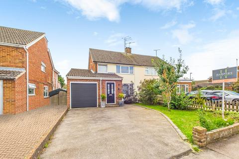 3 bedroom semi-detached house for sale, Ingram Avenue, Aylesbury