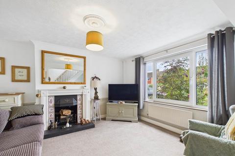 3 bedroom semi-detached house for sale, Ingram Avenue, Aylesbury