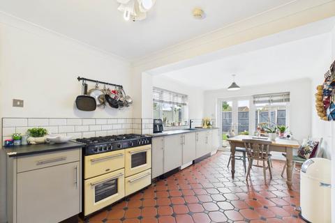 3 bedroom semi-detached house for sale, Ingram Avenue, Aylesbury