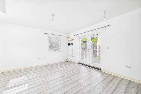 3 bedroom end of terrace house to rent, Iona Avenue, Tilehurst, Reading, Berkshire, RG30