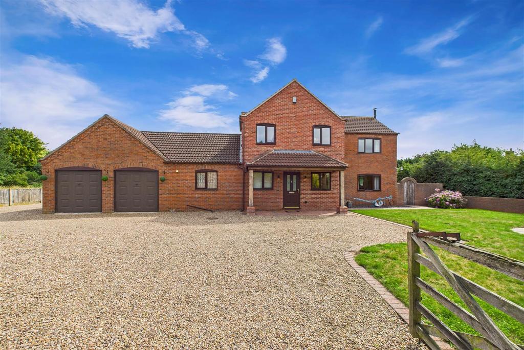 CAM04235 G0-PR0077-STILL002.jpg