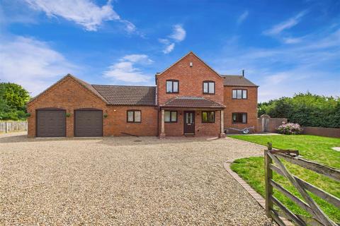 undefined, Low Road, Besthorpe