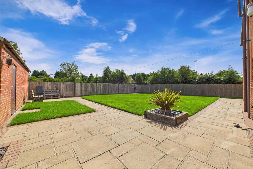 CAM04235 G0-PR0077-STILL020.jpg