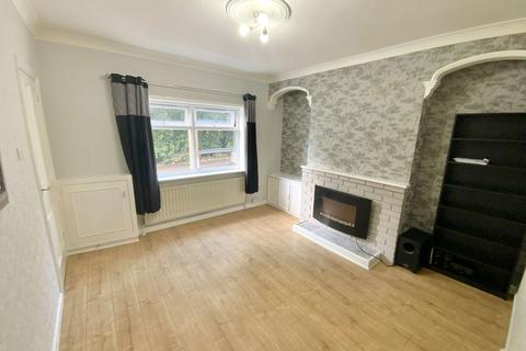 2 bedroom end of terrace house for sale, Overend Road, Halesowen B63