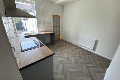 2 bedroom terraced house to rent, Lindley Street, Stoke-On-Trent