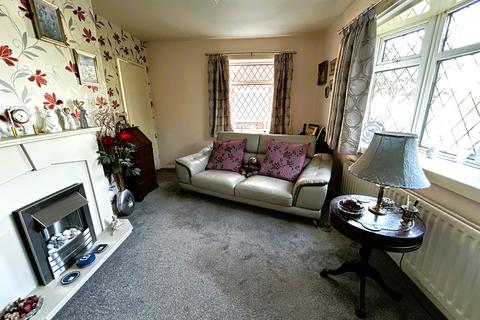 3 bedroom detached house for sale, Walsall Road, Wednesbury WS10