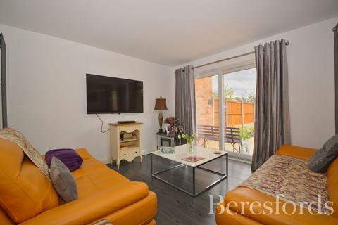 1b Palm Road, Romford, RM7 7BX
