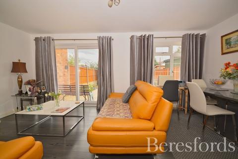 1b Palm Road, Romford, RM7 7BX