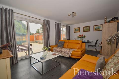 1b Palm Road, Romford, RM7 7BX