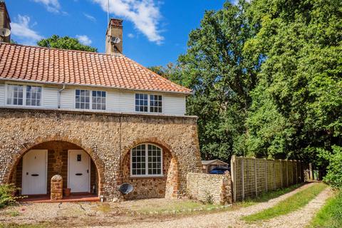 3 bedroom cottage for sale, Cromer Road, Holt NR25