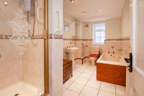 3 bedroom cottage for sale, Cromer Road, Holt NR25