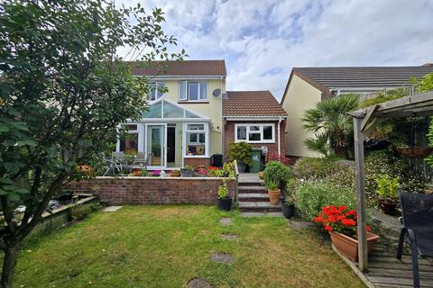 3 bedroom semi-detached house for sale, Soloman Drive, Bideford
