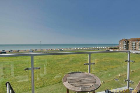 3 bedroom flat for sale, Sutton Place, Bexhill-on-Sea, TN40