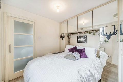 undefined, Hereford Road, London W2