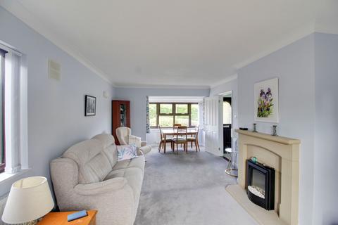 2 bedroom detached bungalow for sale, Green Close, St. Neots PE19