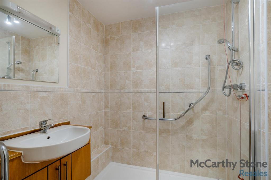 8657635-interior06.jpg