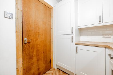 2 bedroom flat to rent, Caird Drive , Flat 1-1, Partick, Glasgow, G11 5DY