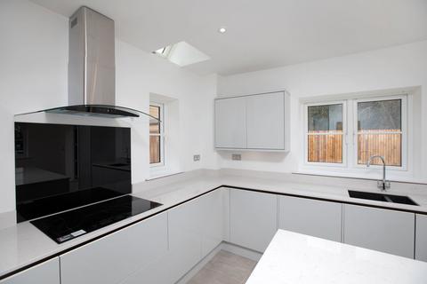 undefined, Glebe Rise, Weldon NN17