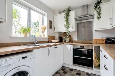 2 bedroom flat for sale, Abingdon Close, Thame OX9