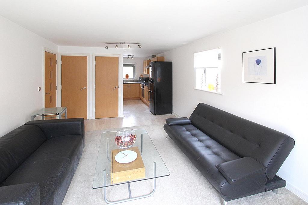Lounge - Kitchen