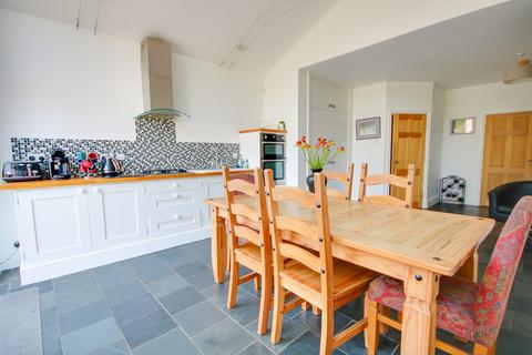4 bedroom detached house for sale, BITTERNE PARK! TWO ENSUITES! WOW FACTOR KITCHEN/DINER