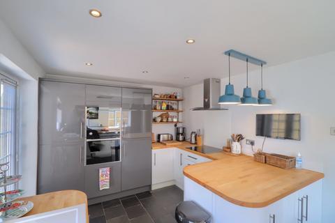 3 bedroom semi-detached house for sale, Surbiton Road, Fairfield