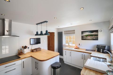 3 bedroom semi-detached house for sale, Surbiton Road, Fairfield