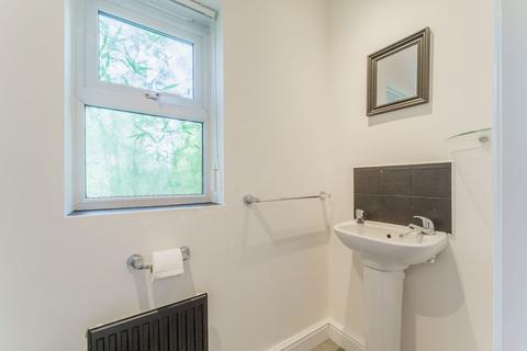 5 Abbots Court, Selby, YO8 8BF