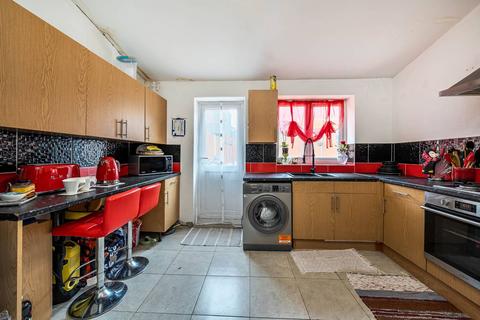 68 Newark Crescent, London, NW10 7BA