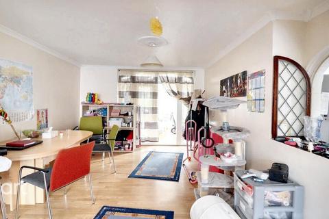 Meyrick Avenue, Luton