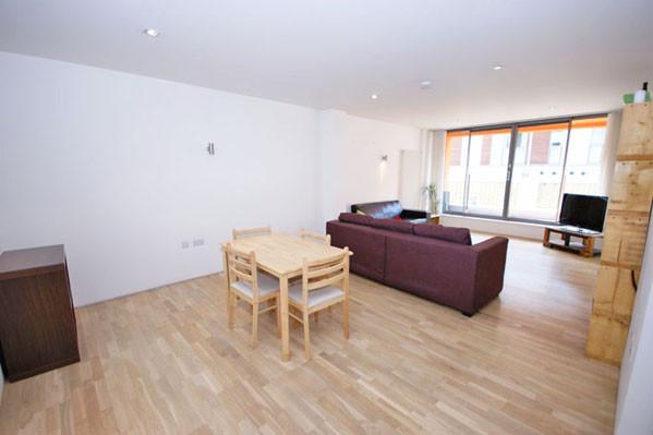Apartment in London - View 5