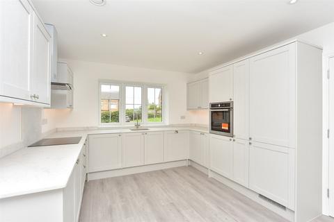 4 bedroom detached house for sale, Willow Close, Chequers Road, Minster On Sea, Sheerness, Kent