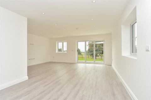 4 bedroom detached house for sale, Willow Close, Chequers Road, Minster On Sea, Sheerness, Kent