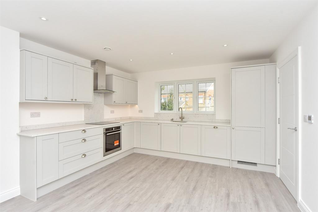 Kitchen/Living Area