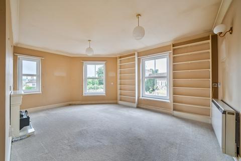 2 bedroom apartment for sale, Church Street, Faringdon, Oxfordshire, SN7