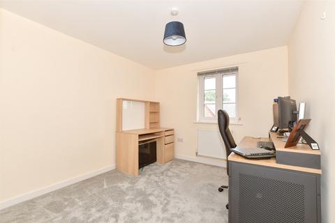 29 Blakiston Close, Ashington, Pulborough, RH20 3GL