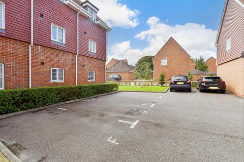 29 Blakiston Close, Ashington, Pulborough, RH20 3GL