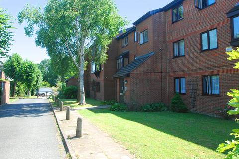 undefined, Northcott Avenue, Alexandra Park, N22 7AP
