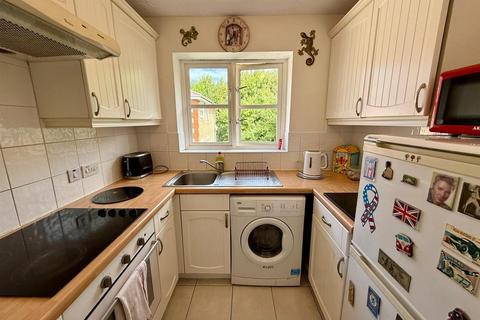 12 Burrows Chase, Waltham Abbey, EN9 3YX