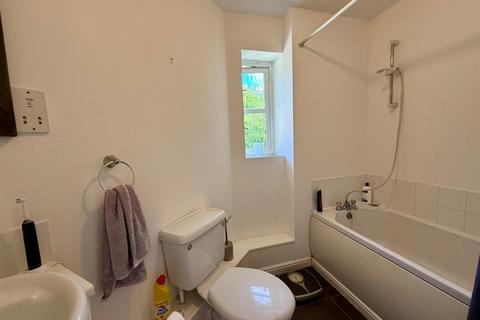 12 Burrows Chase, Waltham Abbey, EN9 3YX