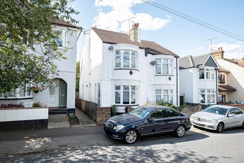 3 bedroom semi-detached house for sale, Northview Drive, Westcliff-on-sea, SS0