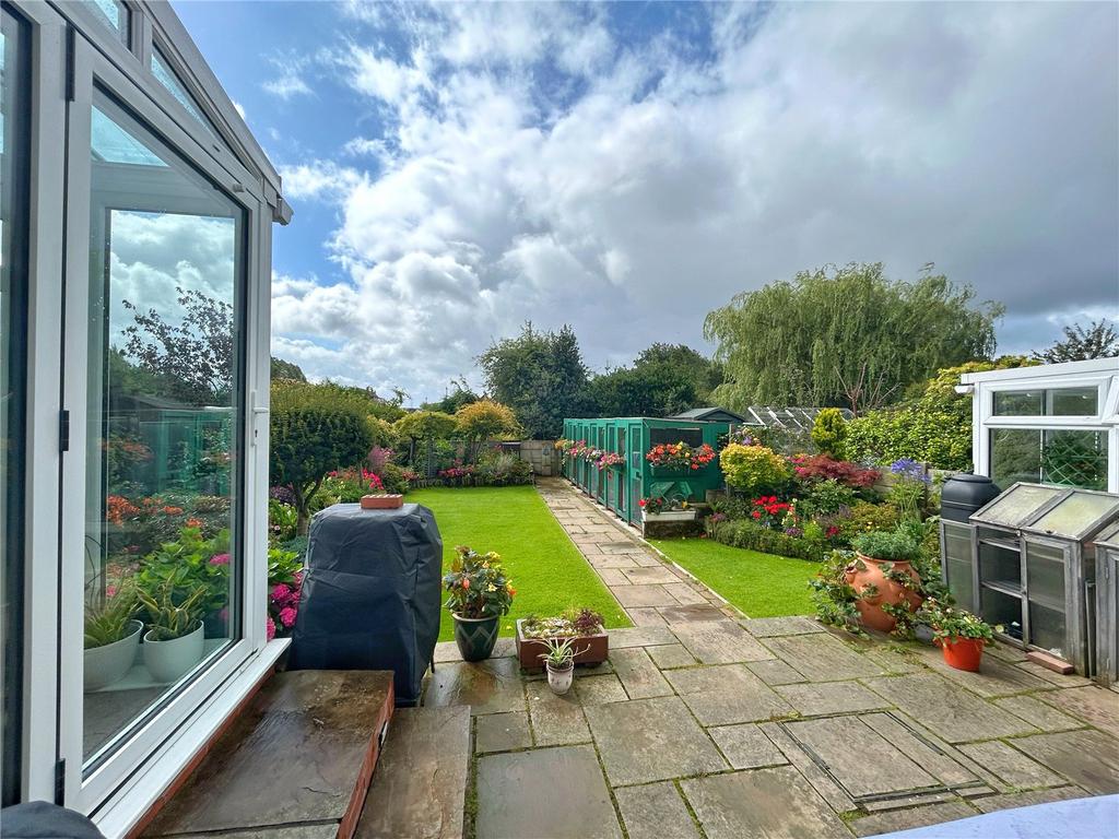 Spacious Garden