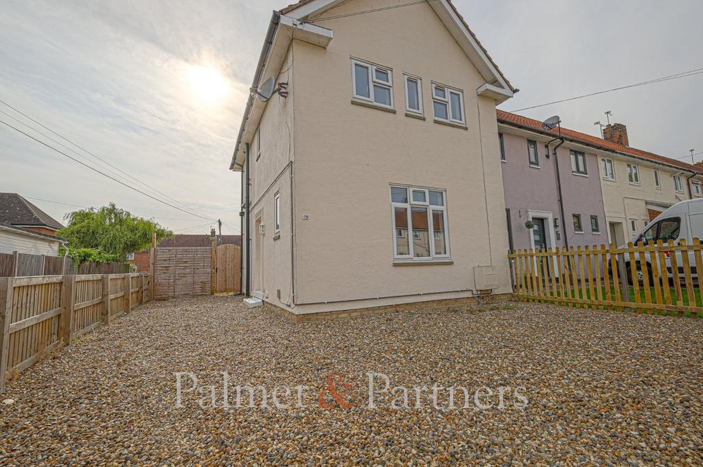 Collingwood Road, Colchester, Essex, CO3 3 bed end of terrace house - £ ...