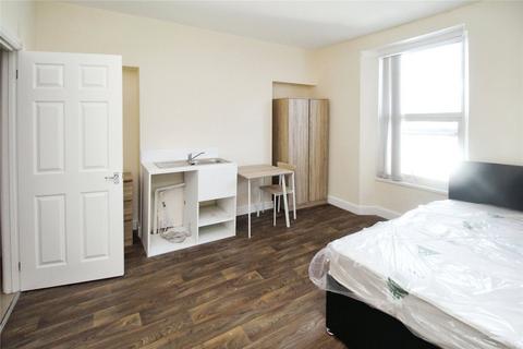 6 bedroom terraced house to rent, Prospect Street, Devon PL4