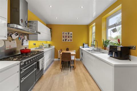 5 Barton Avenue, Urmston, Manchester, M41 5PS